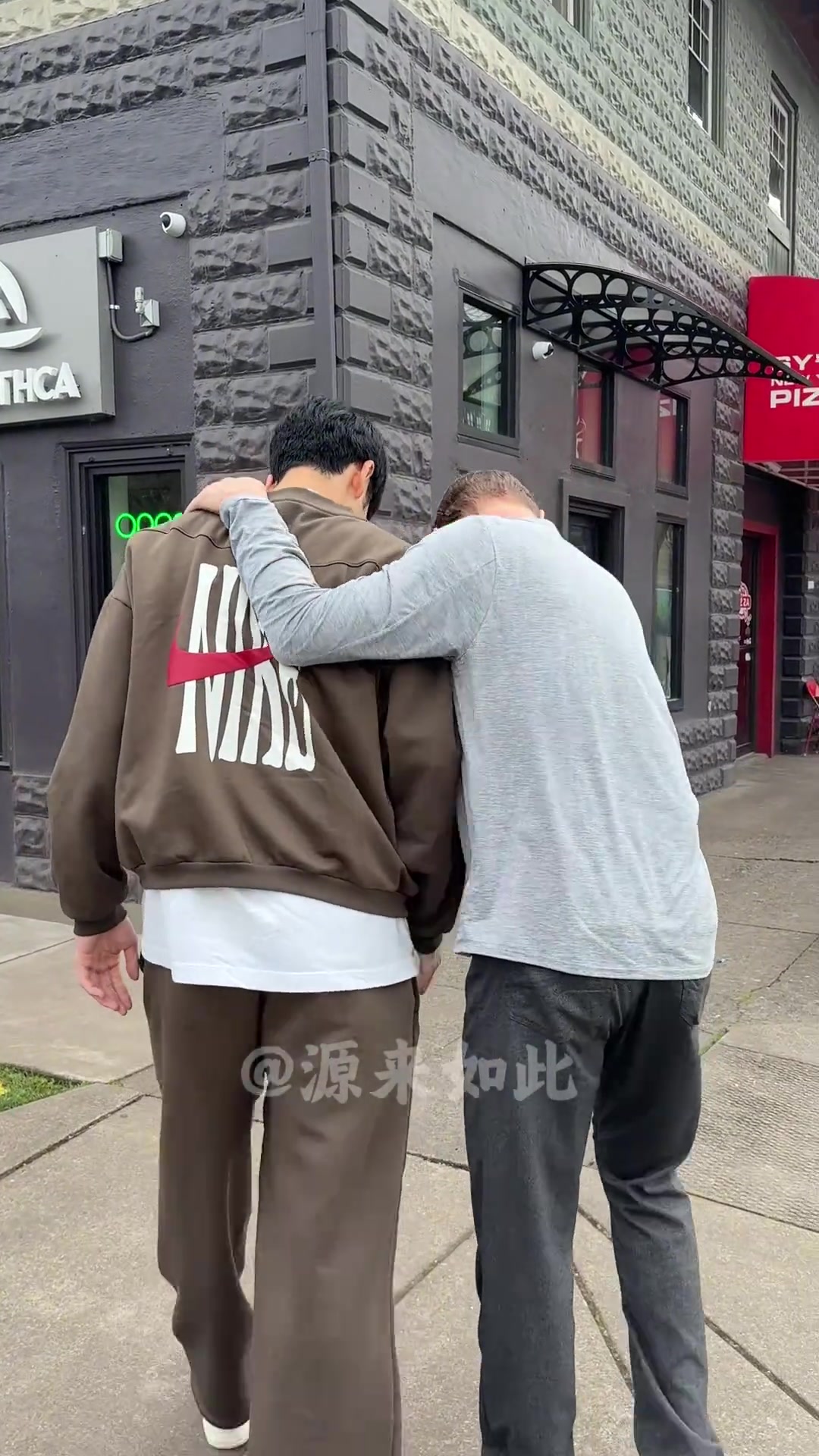 开云下载-张博源正式访问俄勒冈大学！球队主帅阿尔特曼亲自接待陪同